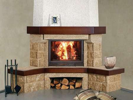 Угловой камин из натурального камня