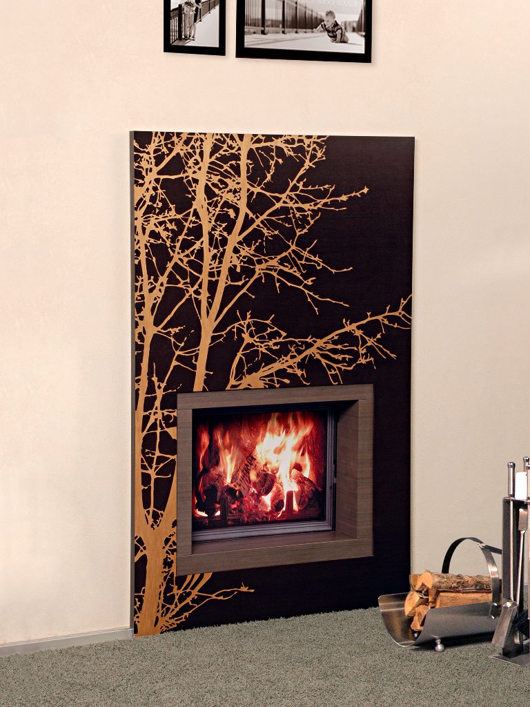 деревянный портал с рисунком