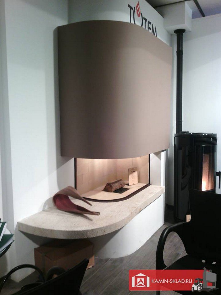 камин с полукруглым стеклом